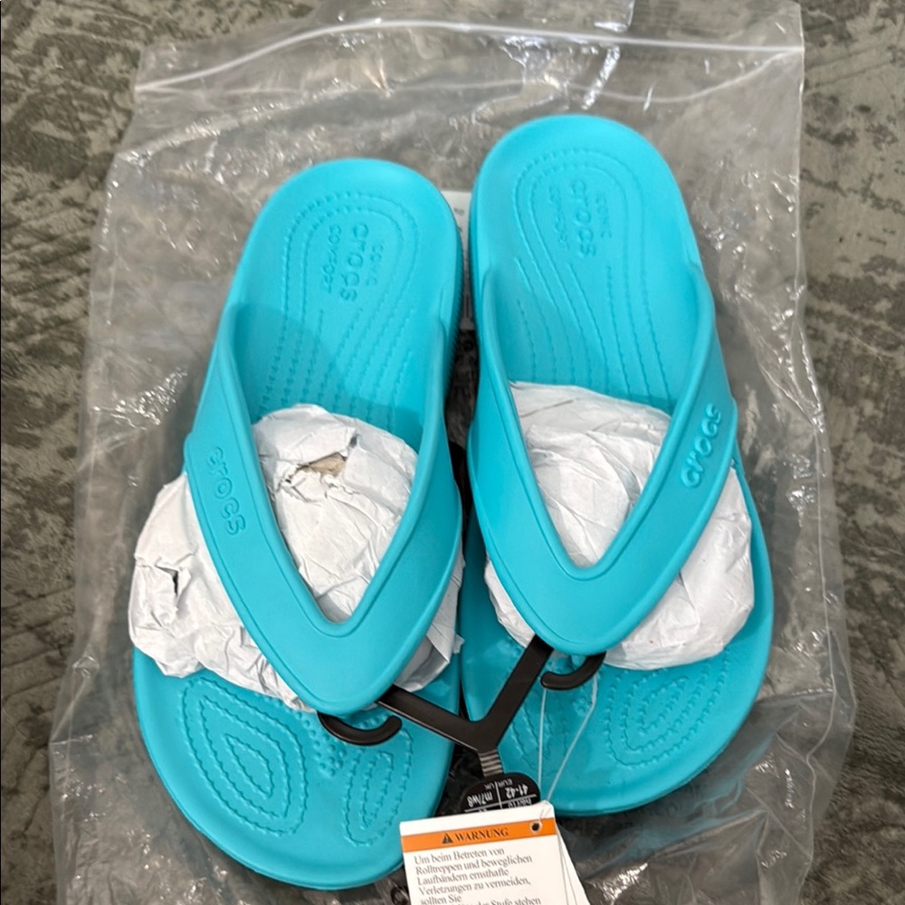 Crocs, aqua digital relaxed fit flip-flop M8/W10 NWT
